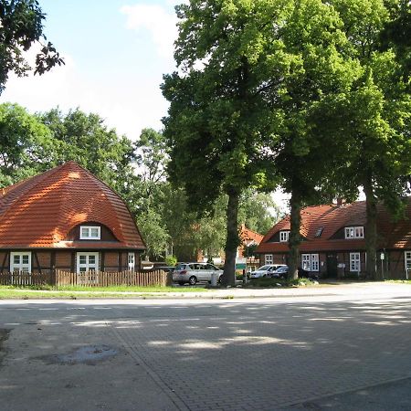 4 Wunderschoene Ferienwohnungen Im Kavaliershaus 什未林 外观 照片