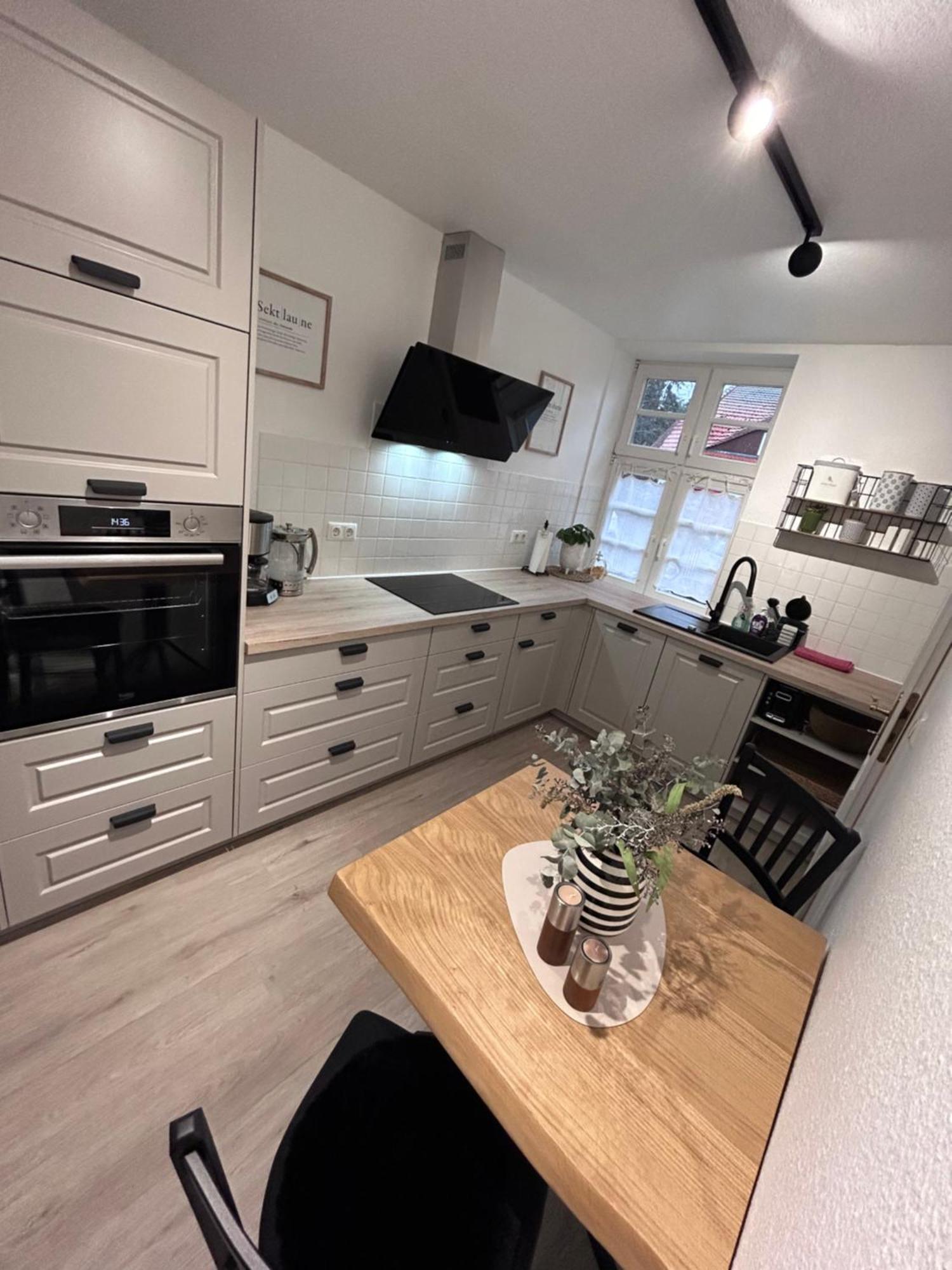 4 Wunderschoene Ferienwohnungen Im Kavaliershaus 什未林 外观 照片