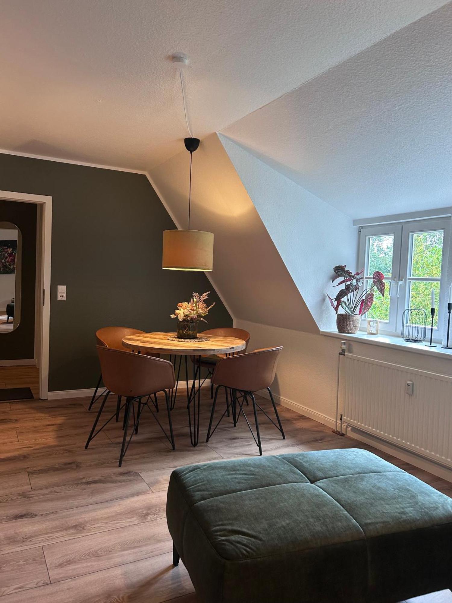 4 Wunderschoene Ferienwohnungen Im Kavaliershaus 什未林 外观 照片